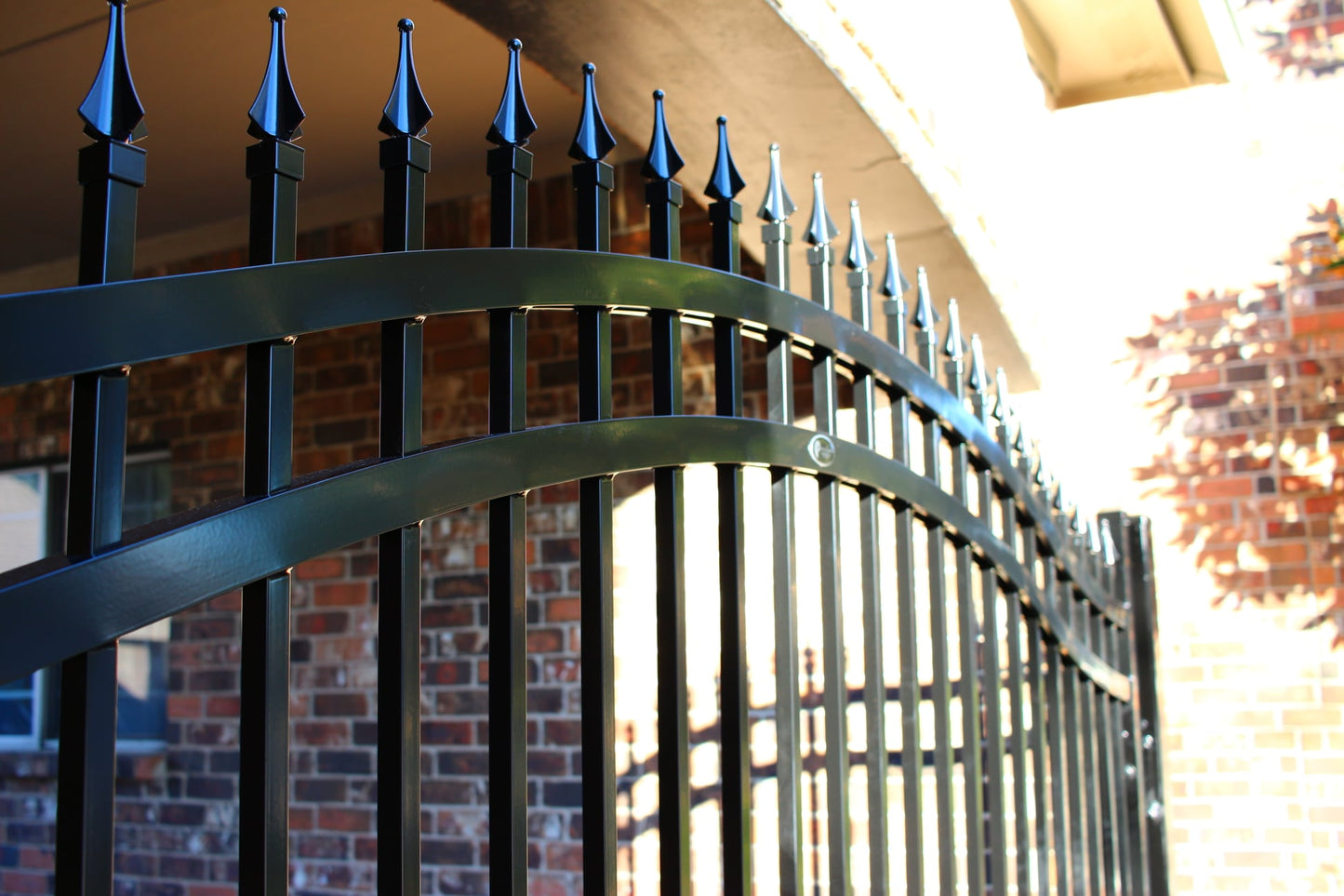 Aluminum Arched Extended Driveway Gate