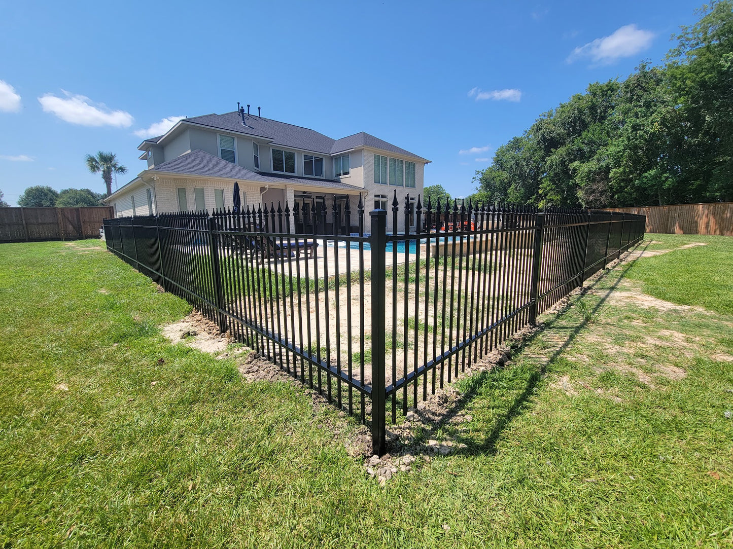 Aluminum Extended Top & Bottom Fence 4x8