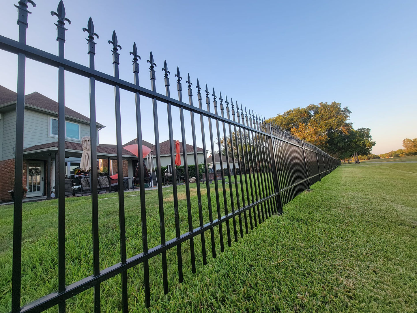 Aluminum Extended Top & Bottom Fence 4x8