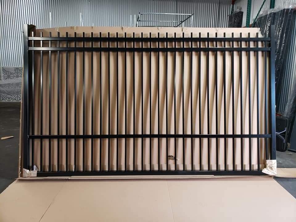 Aluminum Rectangular Extended Driveway Gate